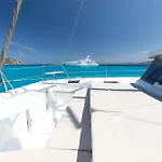 Sicily By Catamaran * פלרמו